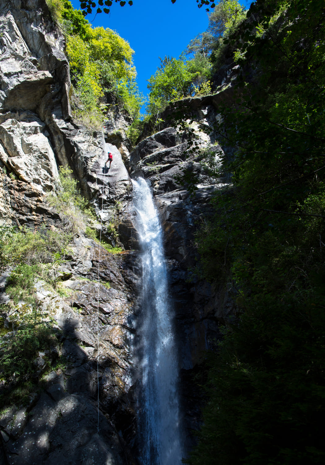 Wasserfall in einer Canyoning-Schlucht der AREA 47, Ötztal, Tirol